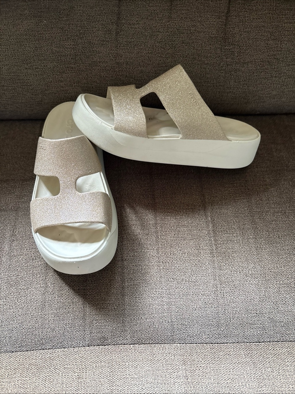 Crocs Getaway Platform Glitter H-Strap Sandal Size 7 Worn 1 Time